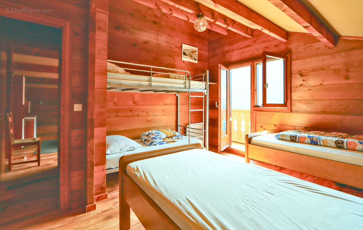 Chalet 8 pièces, vue carte postale sur les Aravis - photo 7
