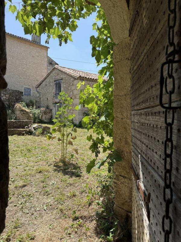 Maison à LA ROMIEU
