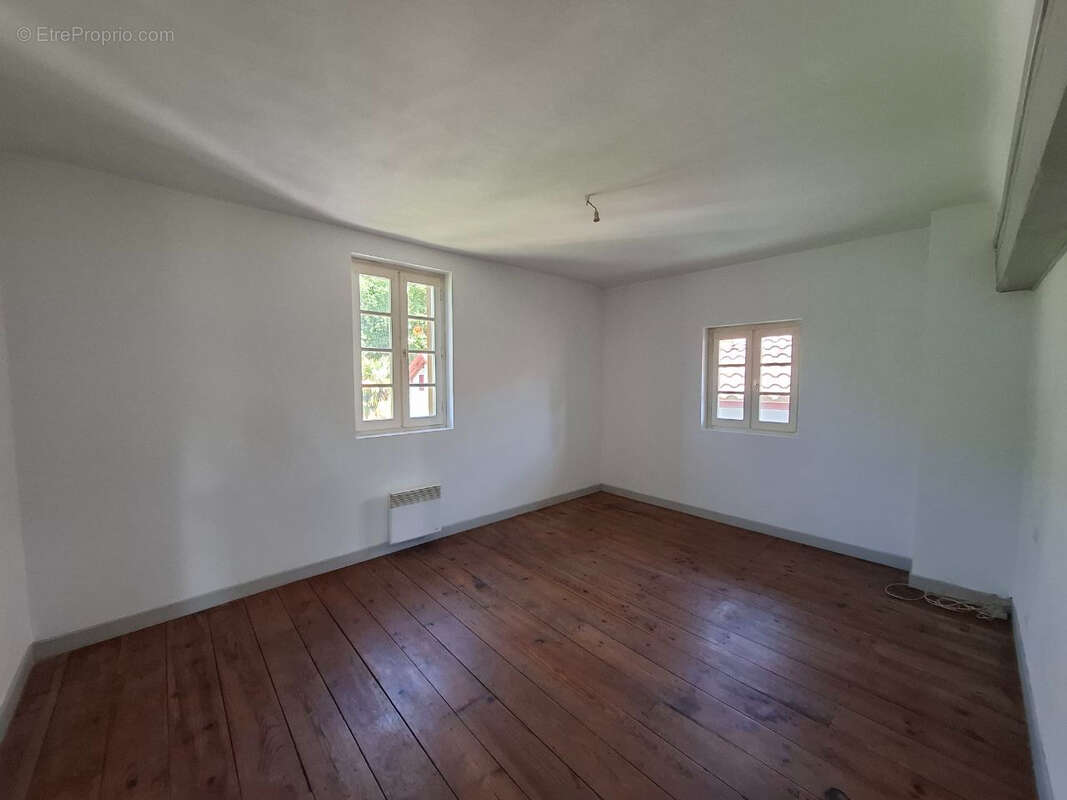 Appartement à AINHOA