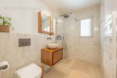 Maison à ROQUEFORT-LES-PINS