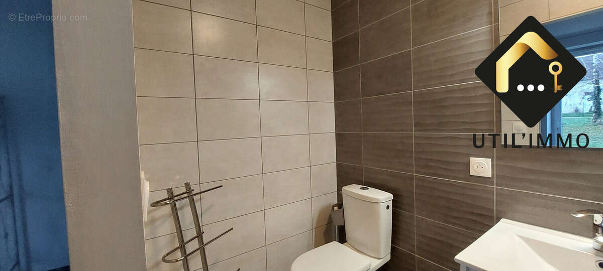 Maison à MONTIERCHAUME