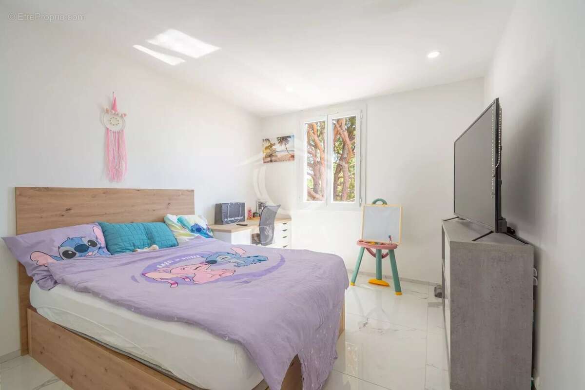 Appartement à VILLENEUVE-LOUBET