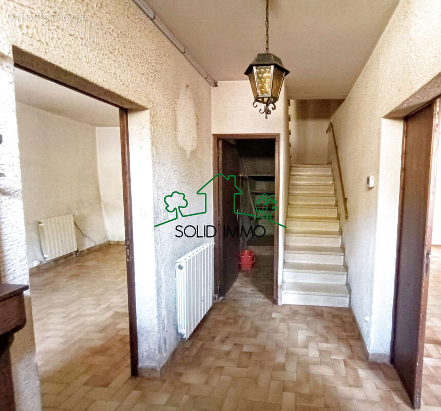 Maison à BURZET