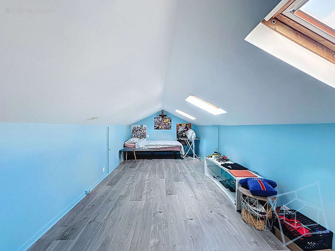 Maison à CERNAY-LA-VILLE