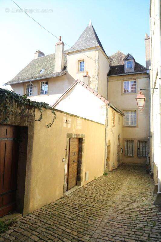 Maison à AUTUN