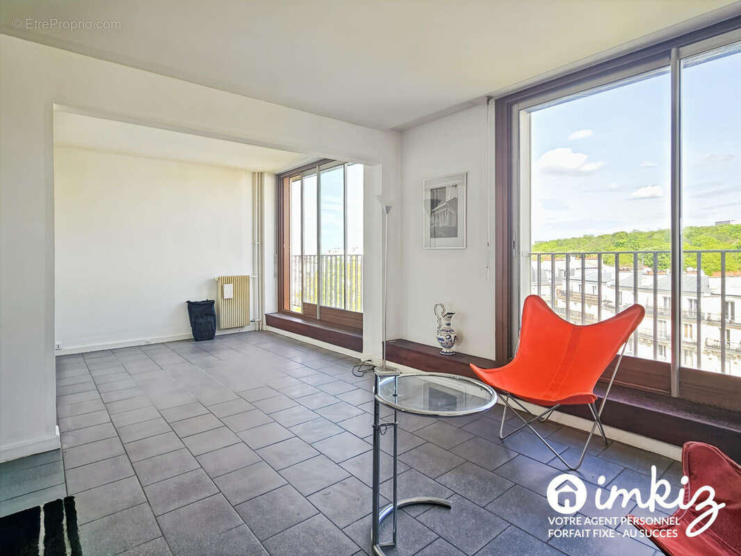 Appartement à PARIS-11E