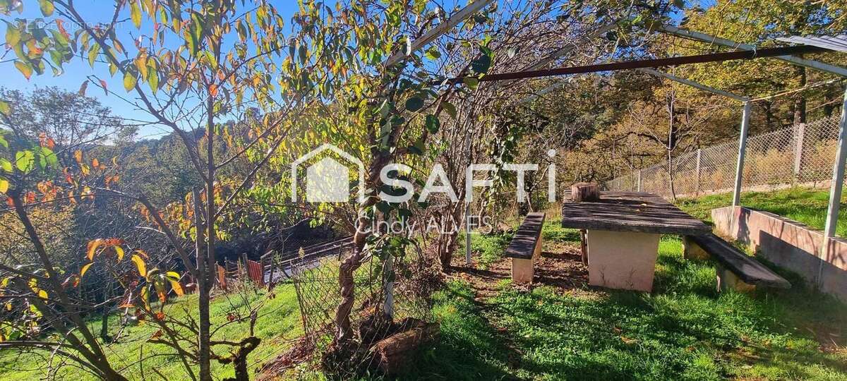 Photo 3 - Maison à TURENNE