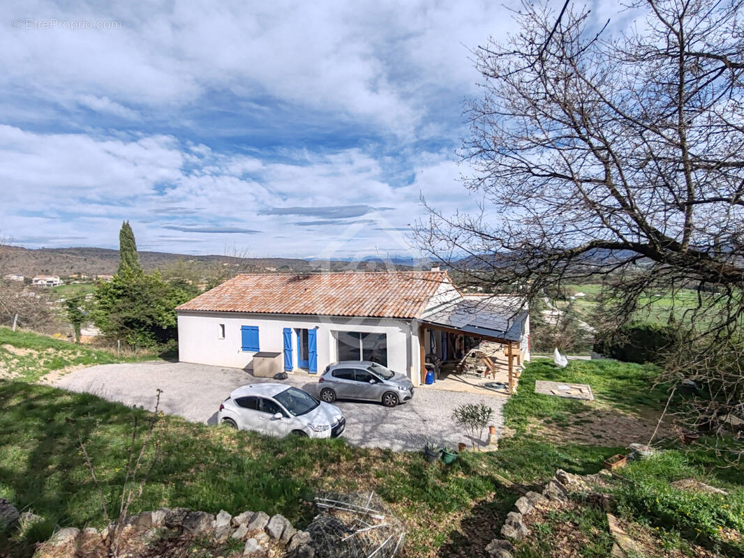 Maison à CHOMERAC