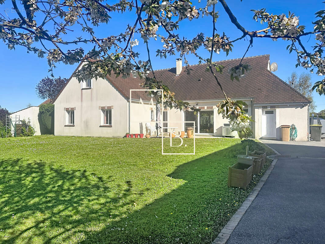 Maison à PAUCOURT