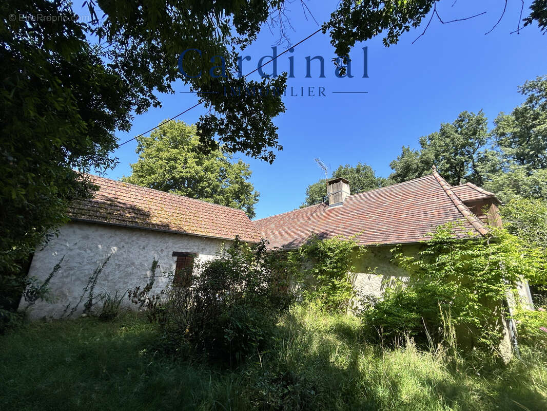 Maison à ROUFFIGNAC-SAINT-CERNIN-DE-REILHAC
