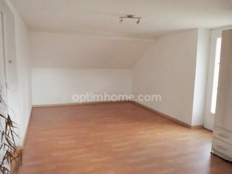 Maison indépendante habitable de suite sur un beau terrain clos !! - photo 6