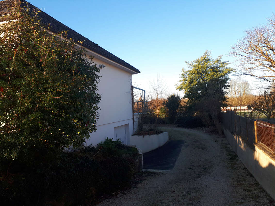 Maison à LES ORMES