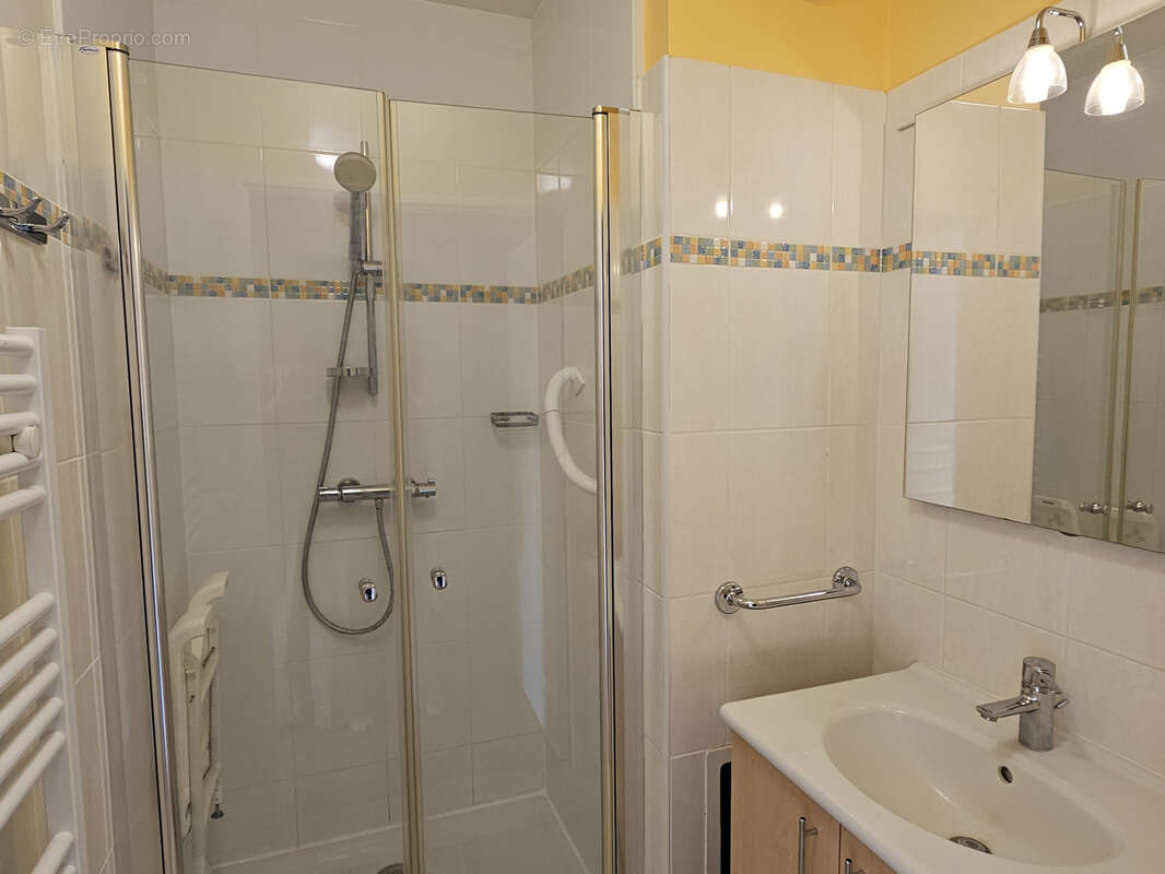 Bel appartement avec balcon proche des commerces - photo 6
