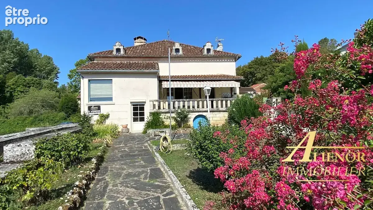Maison de village en pierre avec belle vue, jardin et garage - Bourdeilles 24310 - photo 18