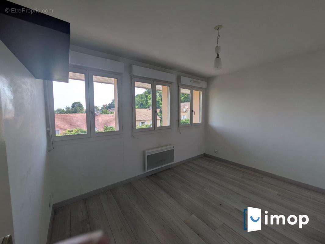Pontoise – 3 chambres lumineuses à 20 min à pied du RER dans quartier calme et verdoyant - photo 10