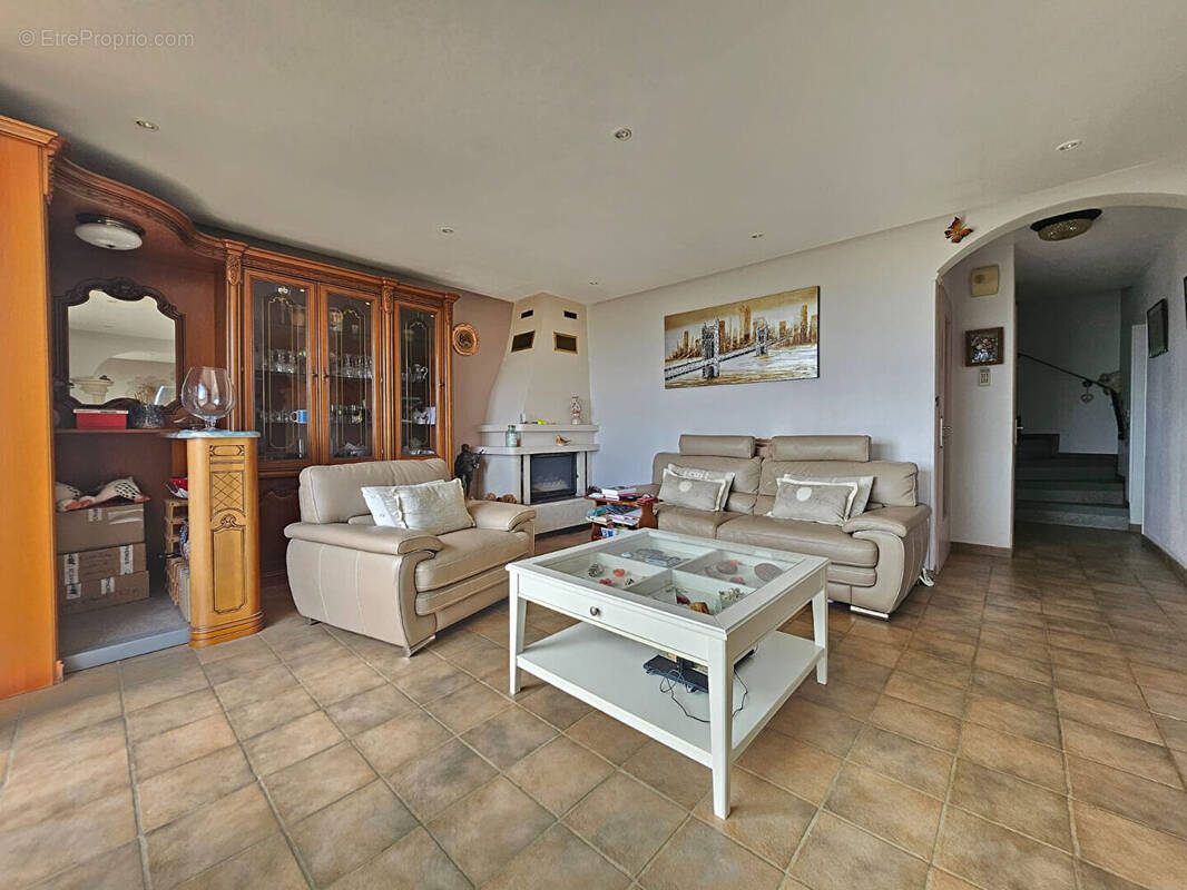 Maison à RILLIEUX-LA-PAPE