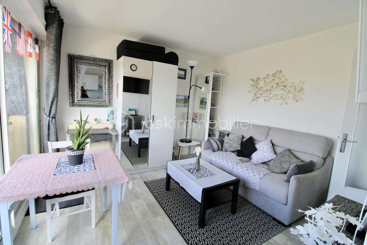Appartement à COURSEULLES-SUR-MER