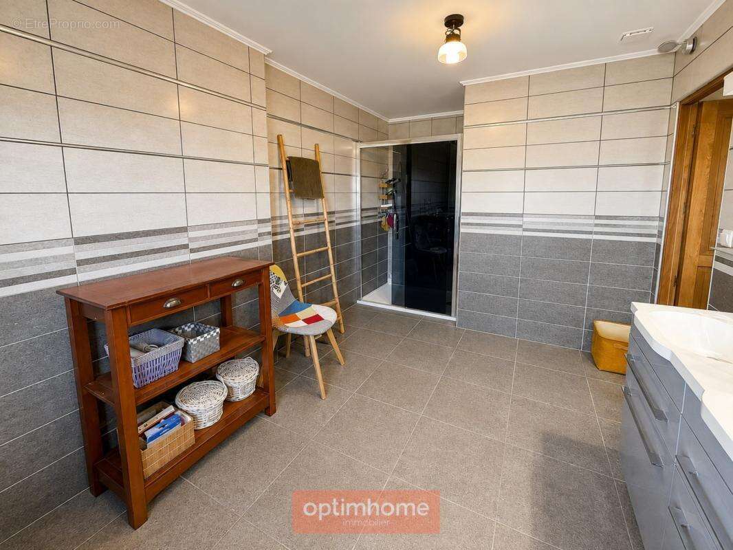 Margny-lès-compiègne – propriété contemporaine de 260 m² avec dépendance de plus de 170 m² - photo 23