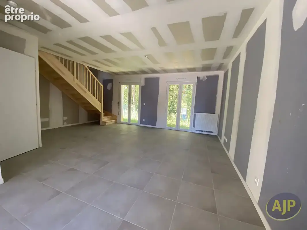 CASTELNAU  Maison avec jardin et garage - photo 6