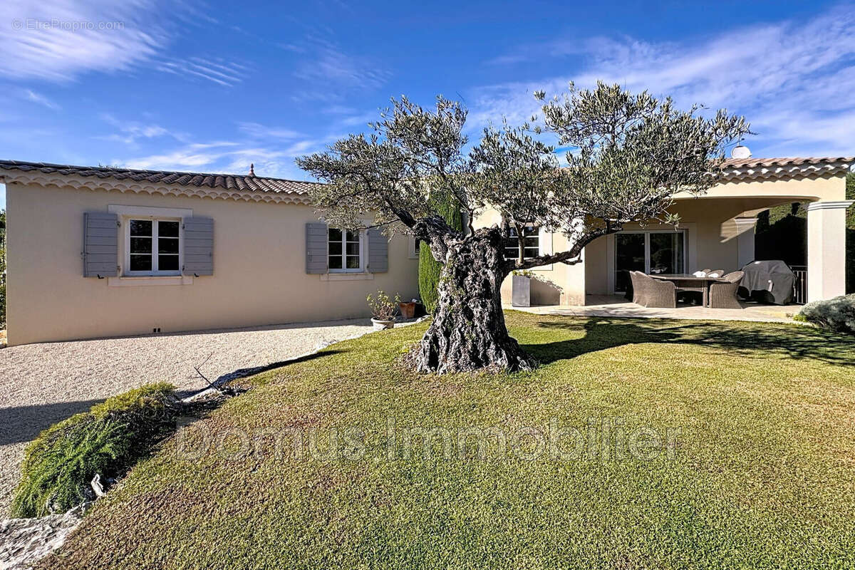 Maison à SAINT-SATURNIN-LES-AVIGNON