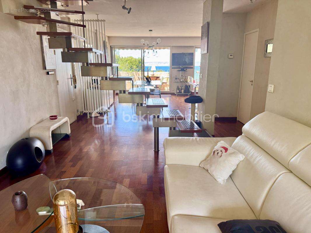 Appartement à MARSEILLE-8E