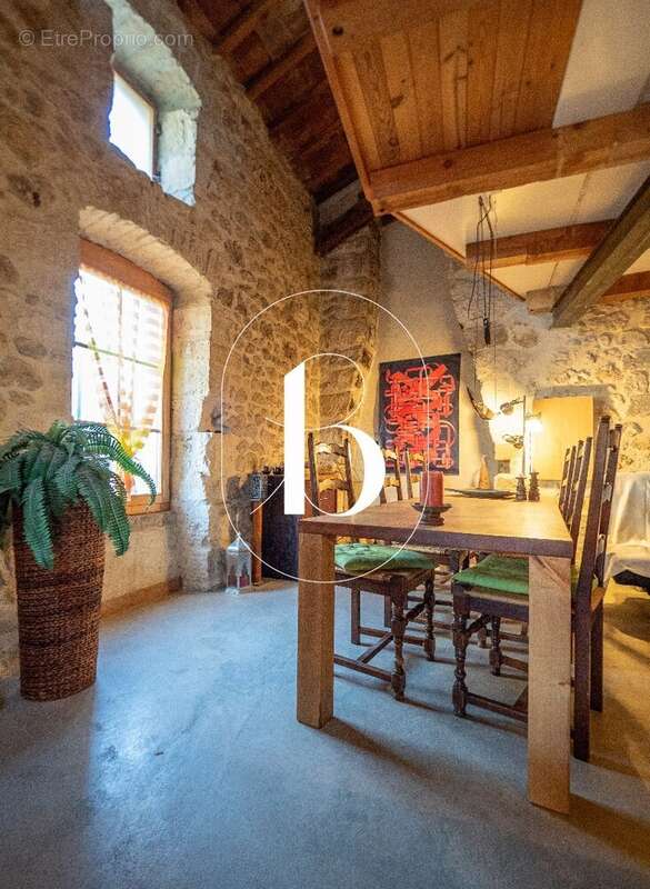 Maison à UZES