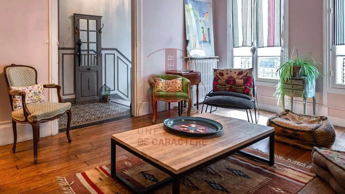 Maison à FONTAINEBLEAU