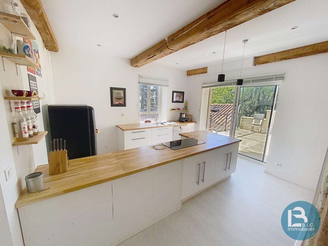 Appartement à SAINT-CYR-AU-MONT-D'OR
