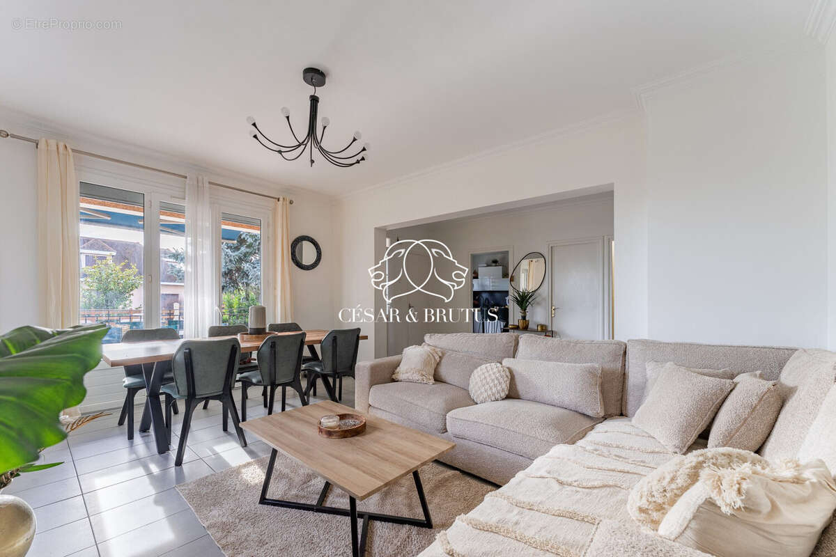 Maison à VENISSIEUX