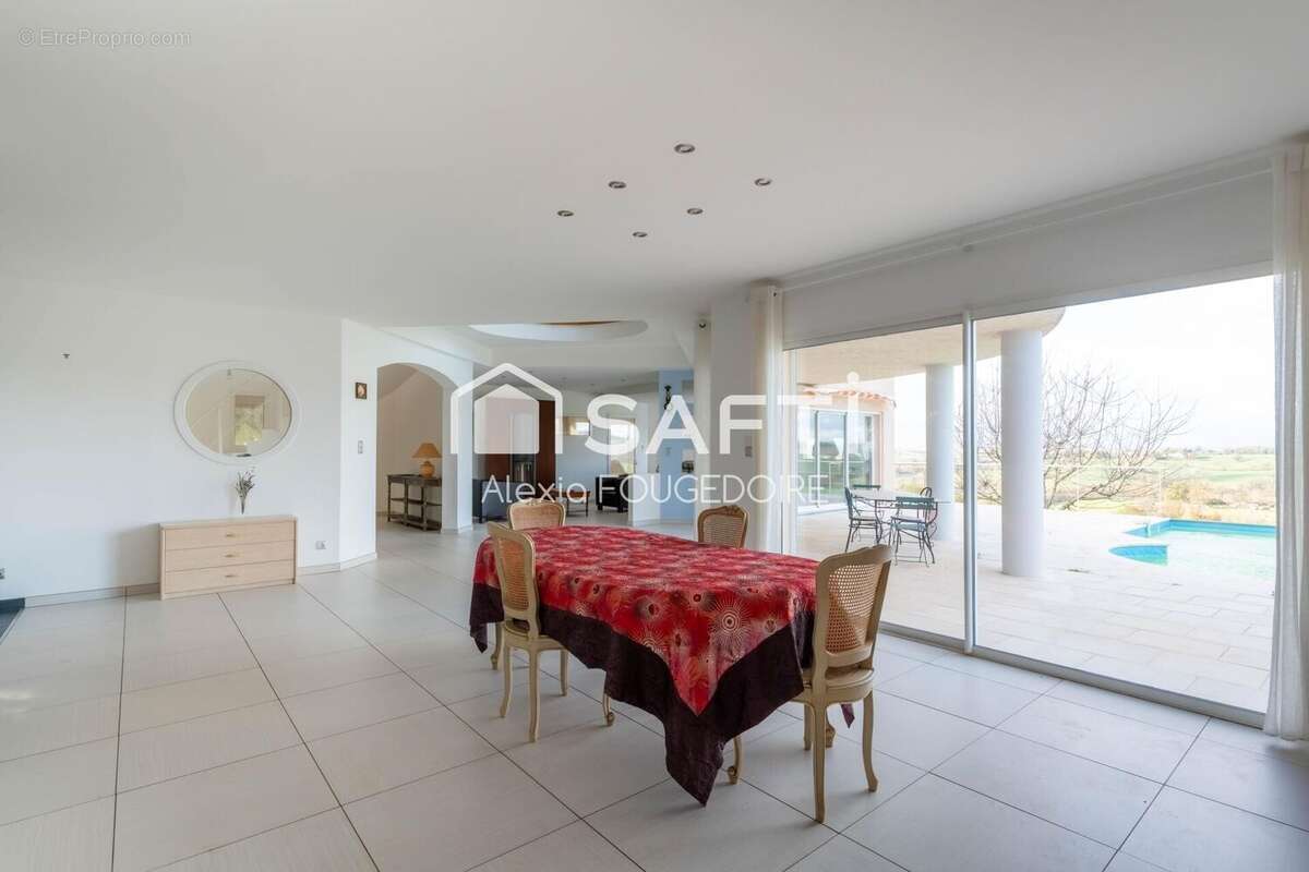 Photo 3 - Maison à SAUSSENAC