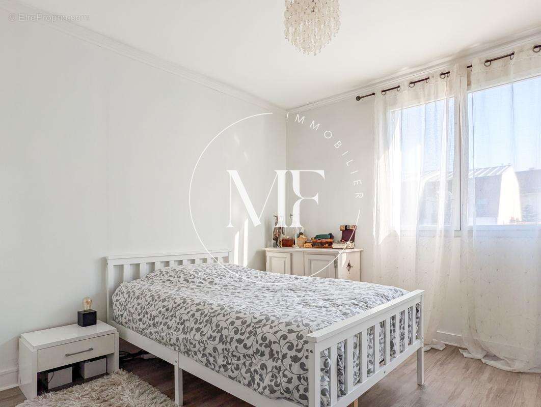 Appartement à RUEIL-MALMAISON