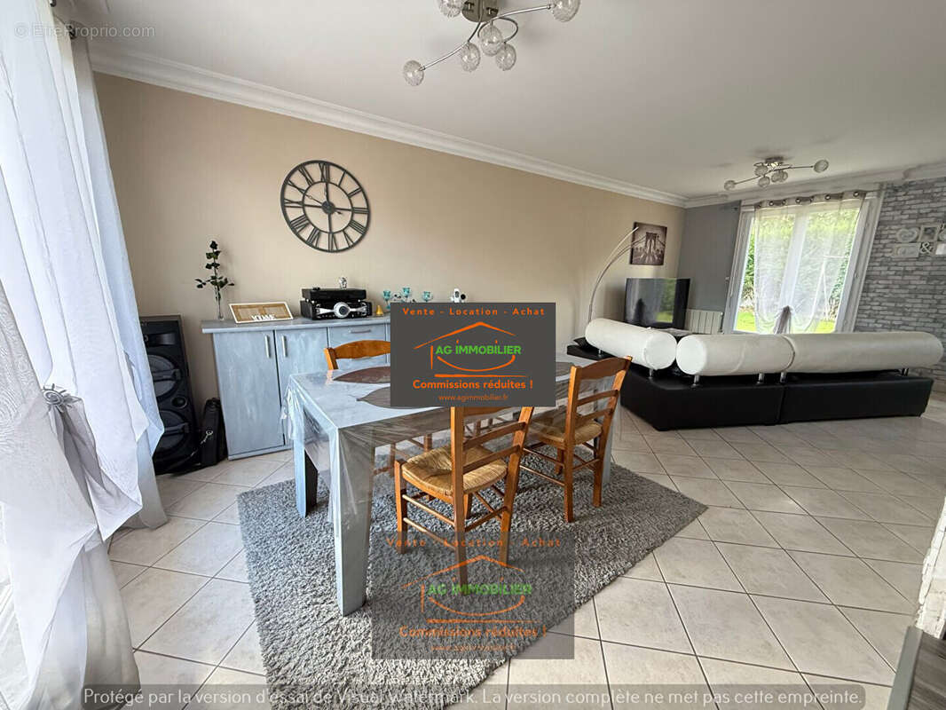 Maison à SAINT-MEEN-LE-GRAND