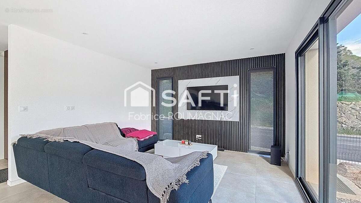 Photo 6 - Maison à LESPIGNAN