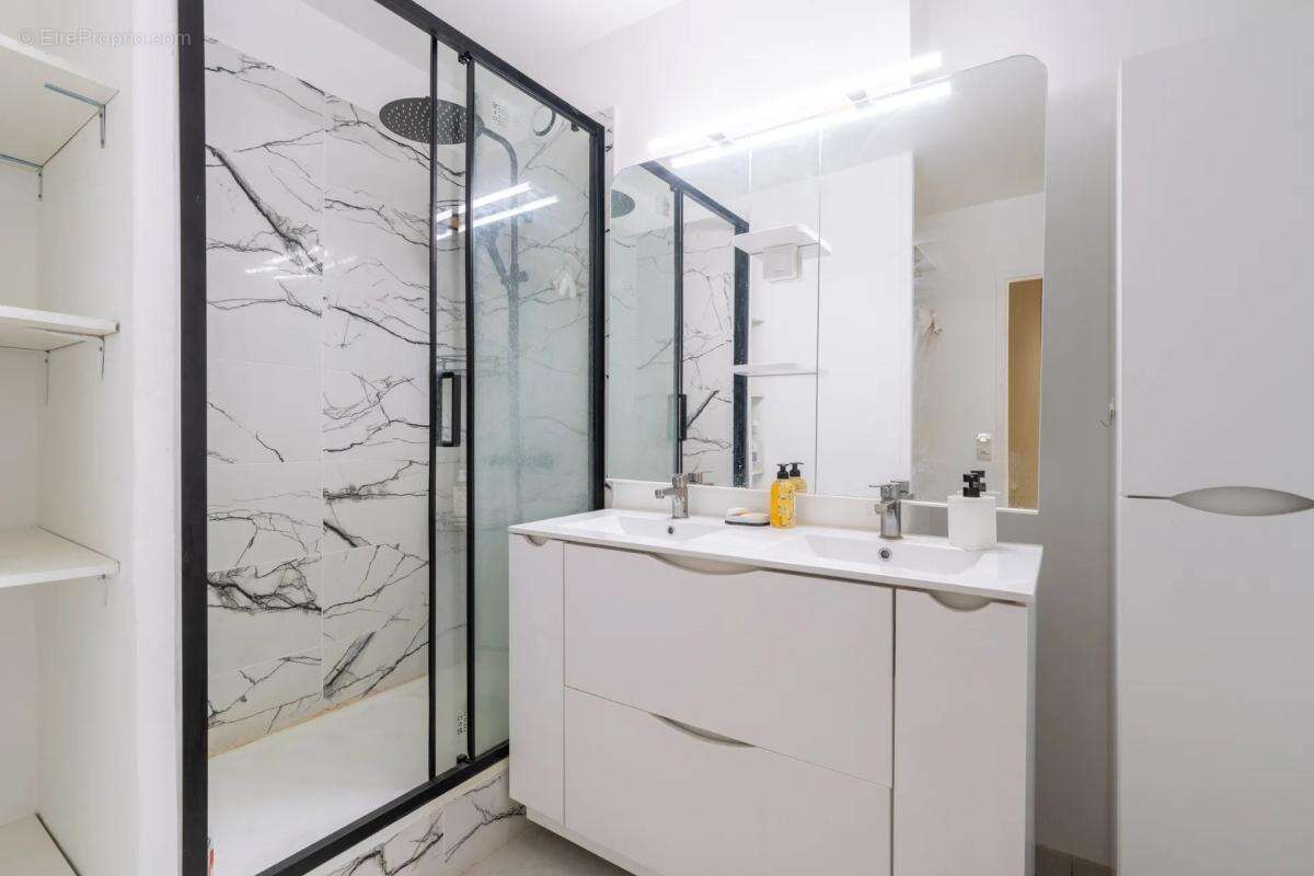 Appartement à LES MUREAUX