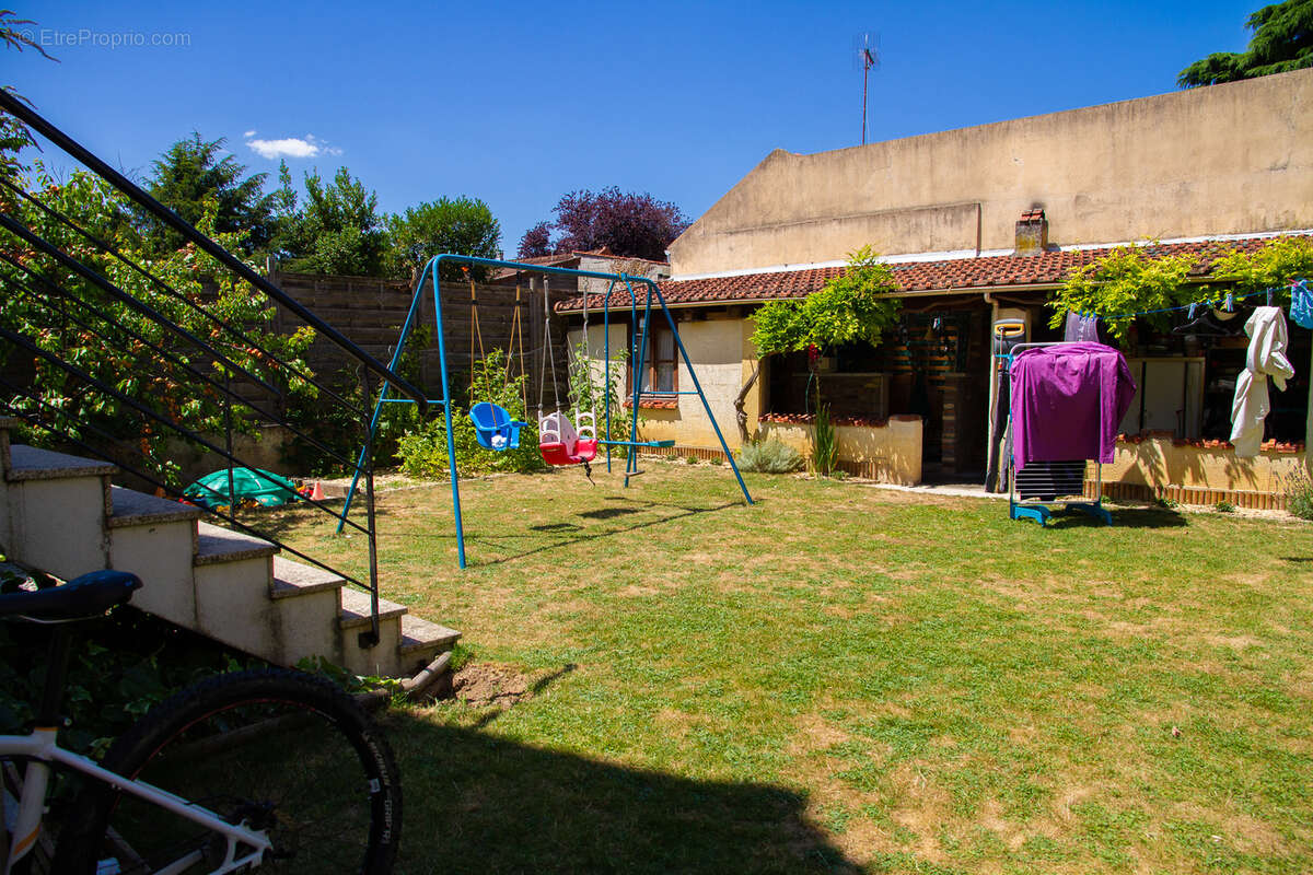 Maison à VILLENEUVE-LE-ROI