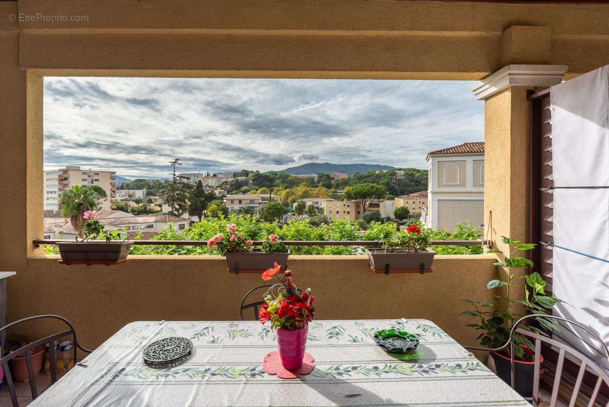 Vente appartement t3 + parking a le cannet - photo 11