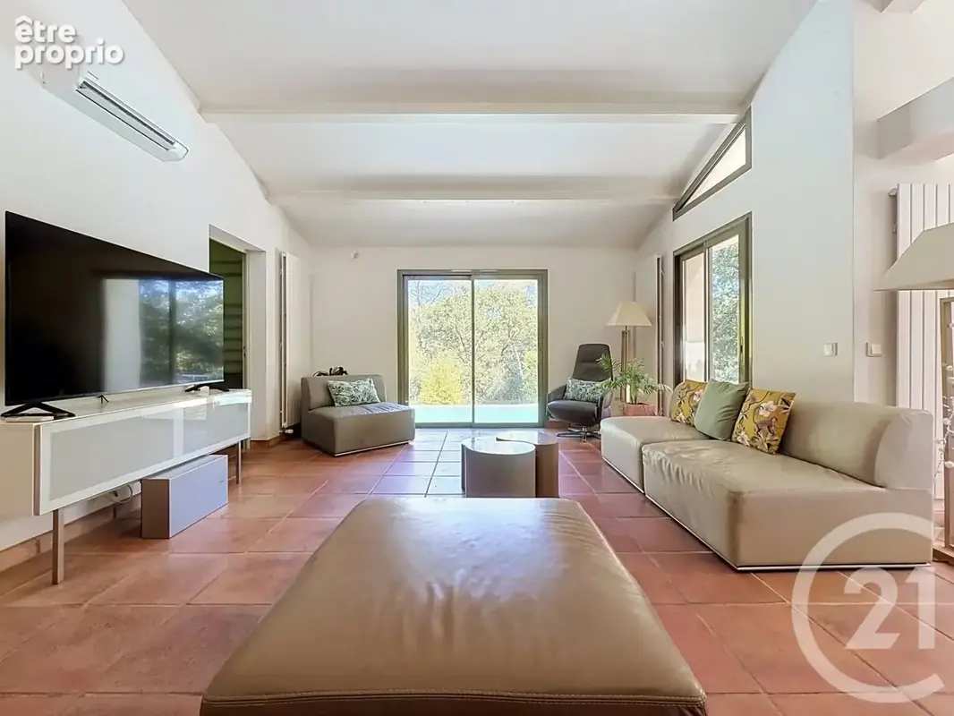 Maison 6 pièces 180 m² à vendre à La Roquette-Sur-Siagne (06550) - photo 8