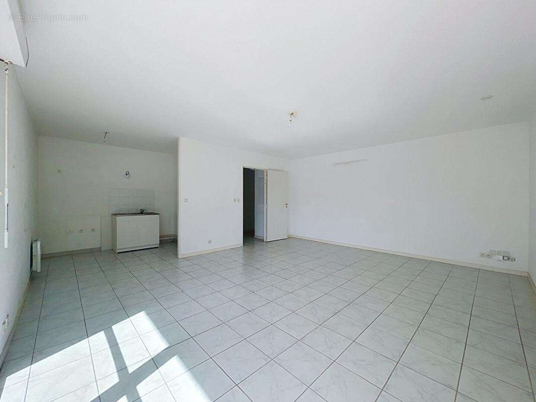 Appartement 52 m² à Saint-Nazaire  - photo 2