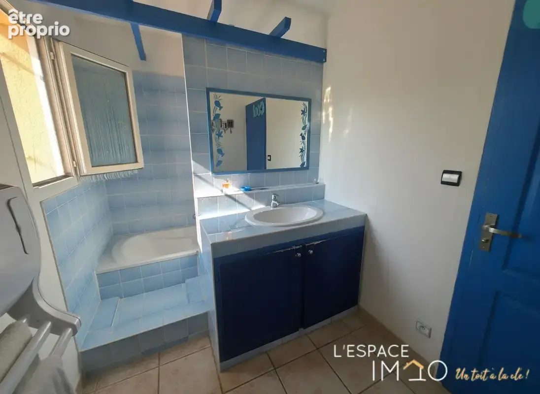 Maison familiale avec piscine et beau terrain - photo 9