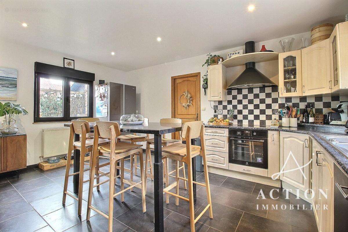 Maison à LYS-LEZ-LANNOY