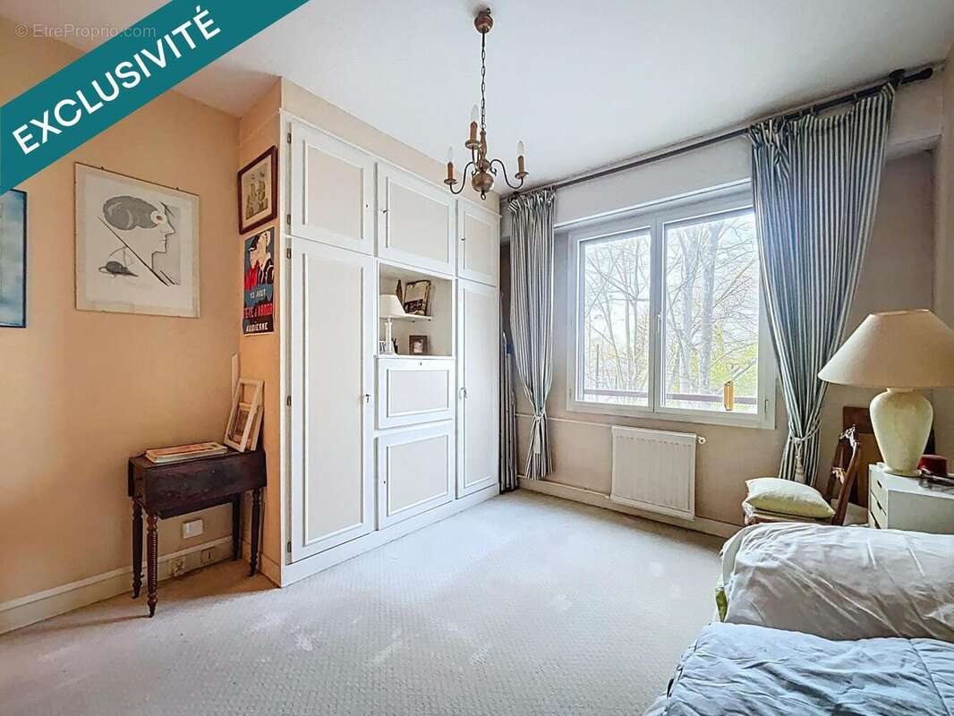 Photo 8 - Appartement à LE VESINET