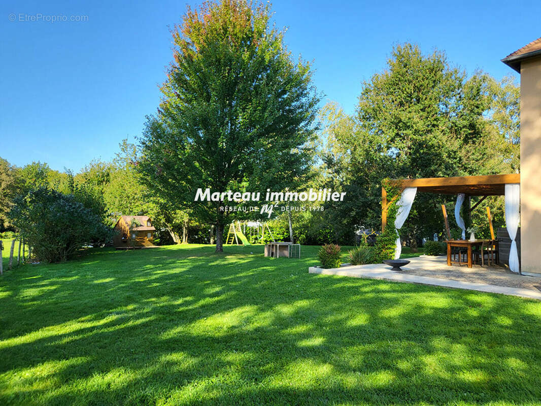 Maison à PARIGNE-L&#039;EVEQUE