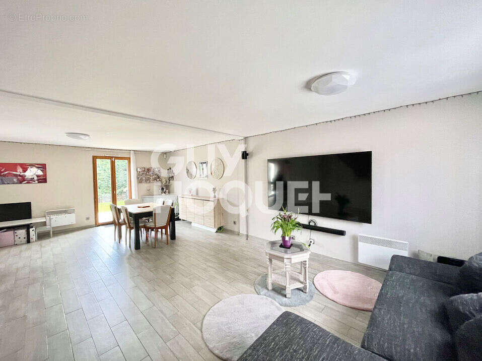 Maison à CORBEIL-ESSONNES