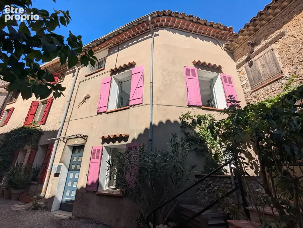 Maison à SILLANS-LA-CASCADE