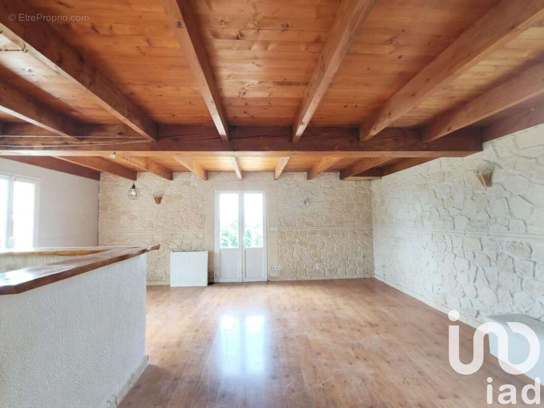 Maison 165 m² à Breuil-La-Reorte  - photo 7