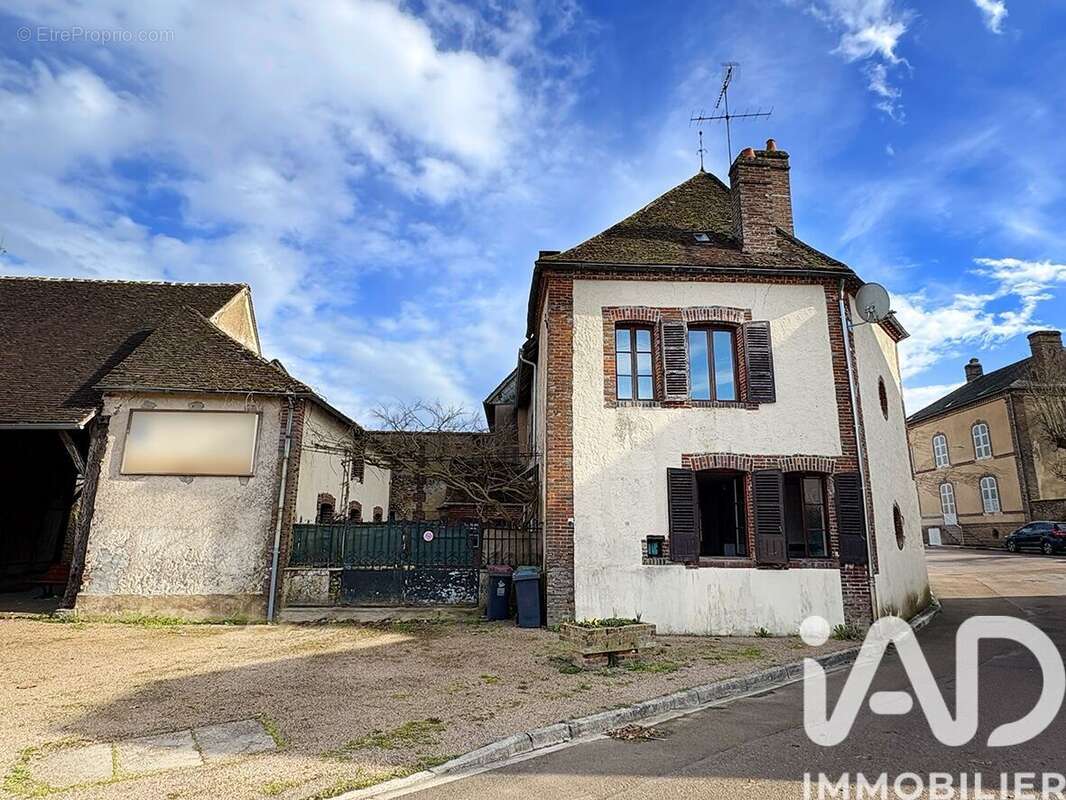 Maison 154 m² à Charny  - photo 6