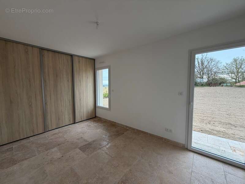 Maison neuve très haut de gamme (RE 2020- DPE A/A) de 5 pièces avec garage à 5 KMS de NOGARO (32) à Sainte Christie d'Armagnac - photo 8