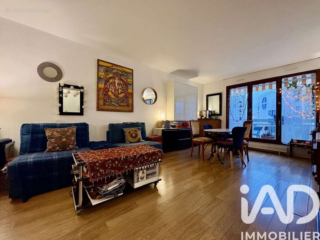 Photo 3 - Appartement à COURBEVOIE