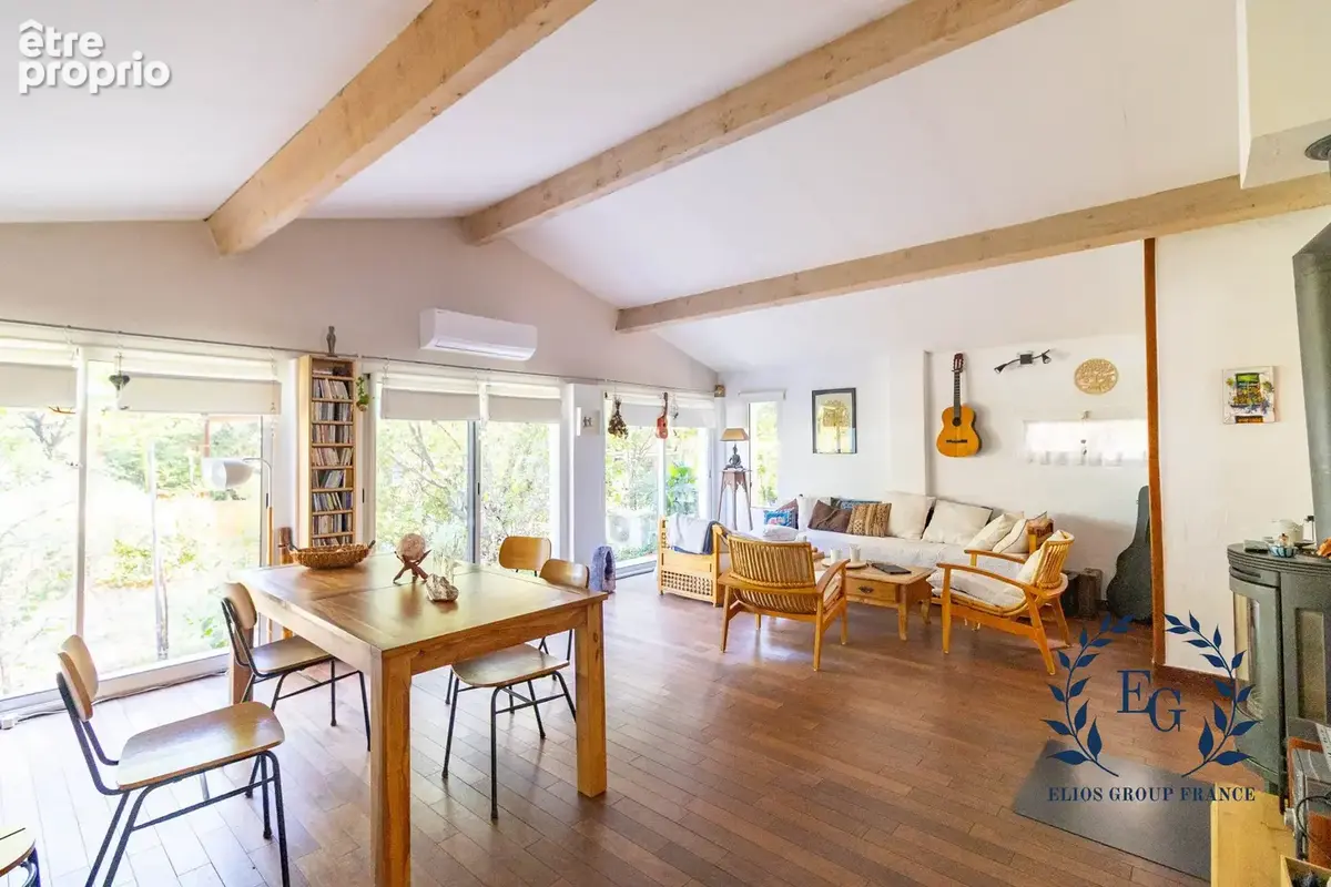 Maison 8 pièces 115 m² à vendre à Saint-Maximin-La-Sainte-Baume (83470) - photo 2
