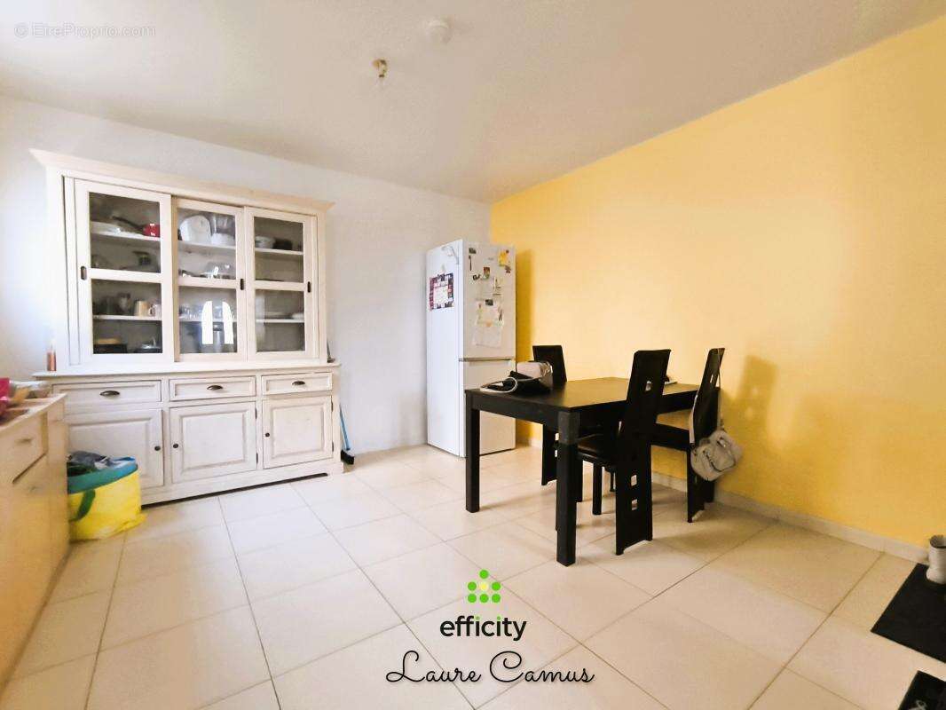 Appartement à MOUTIERS-LES-MAUXFAITS